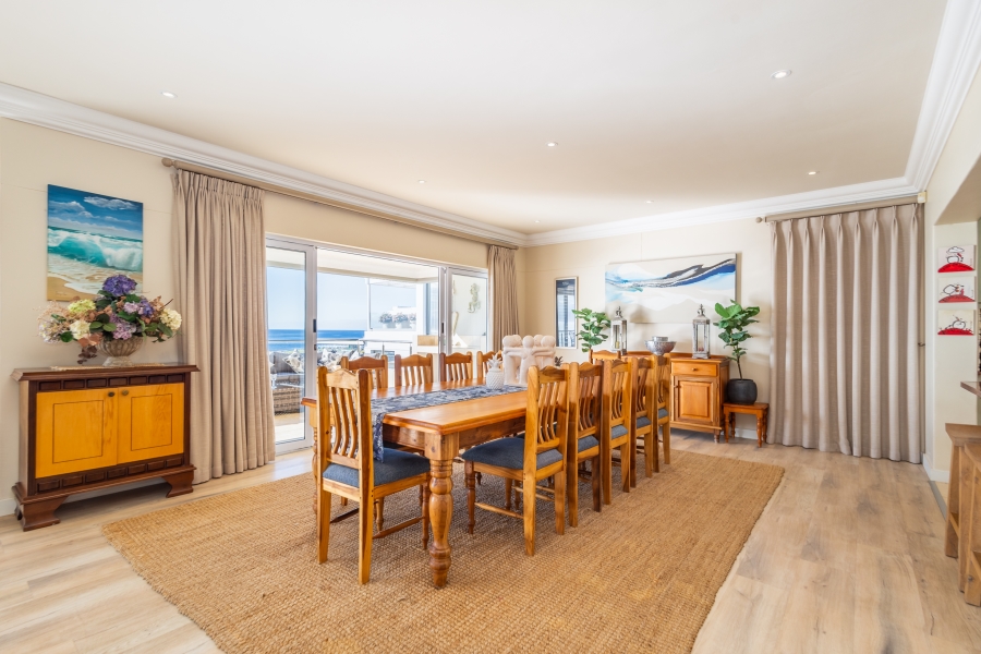 7 Bedroom Property for Sale in Beacon Isle Western Cape